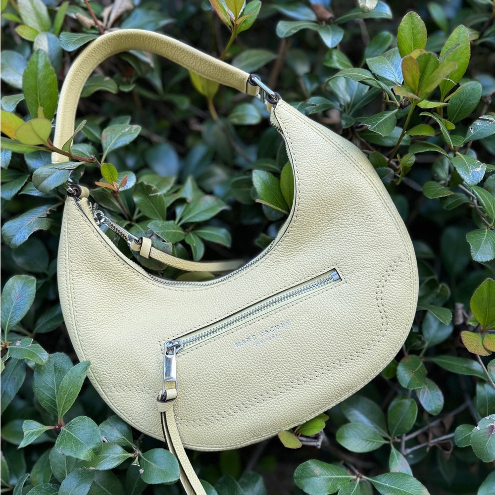 Marc Jacobs Crescent shoulder bag leather light yellow color - Picture 1 of 5